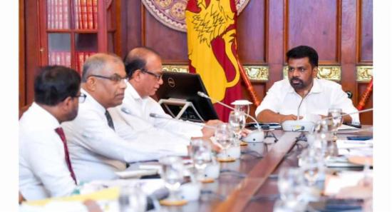 ව්‍යාපෘති සැලසුම් කළ කාලය තුළම අවසන් කරන්න - ජනපති